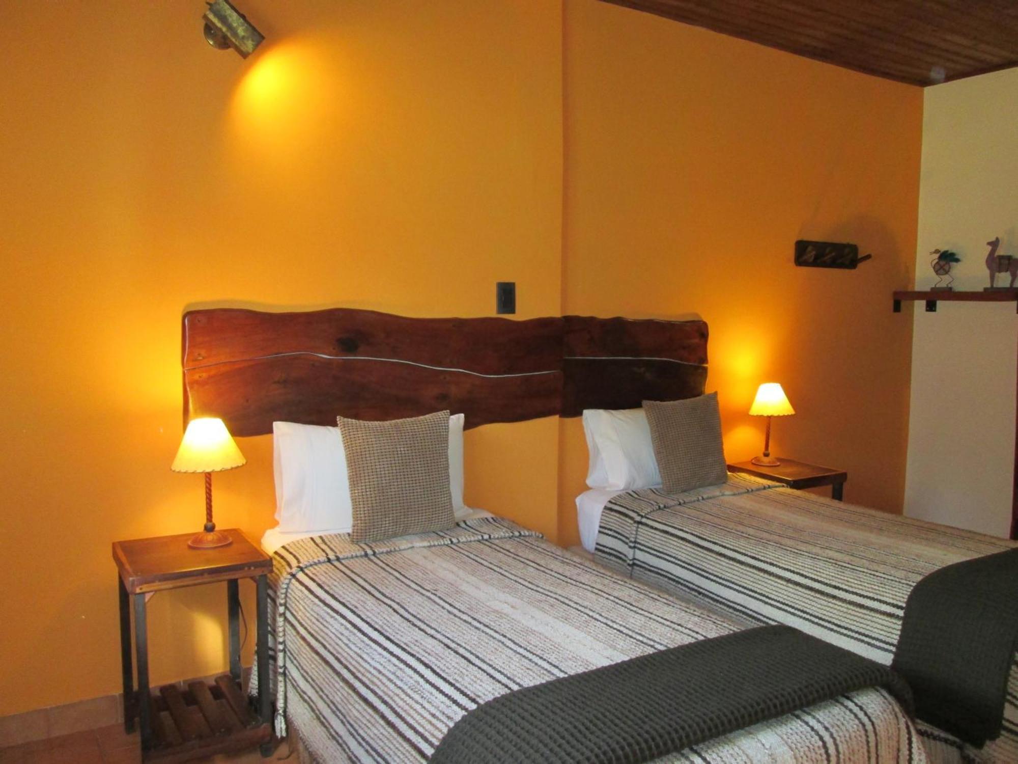 B&B Casa Hernandez サンロレンソ 部屋 写真